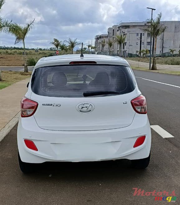 2015' Hyundai i10 Grand i10 photo #2