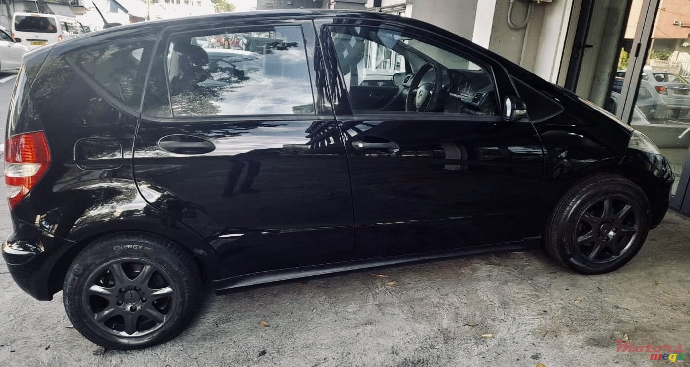 2006' Mercedes-Benz A 150 photo #1