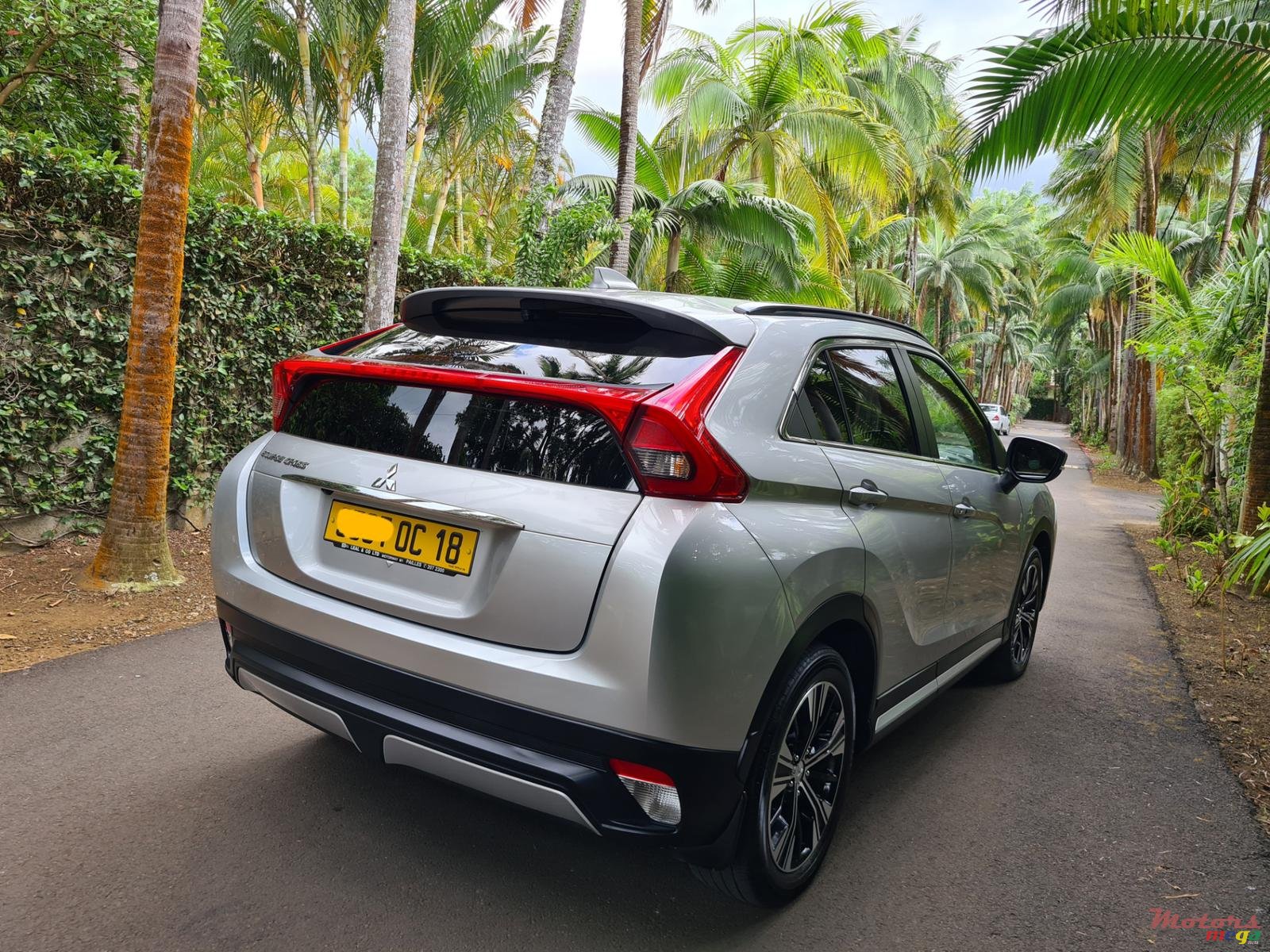 2018' Mitsubishi Eclipse Cross automatic photo #5