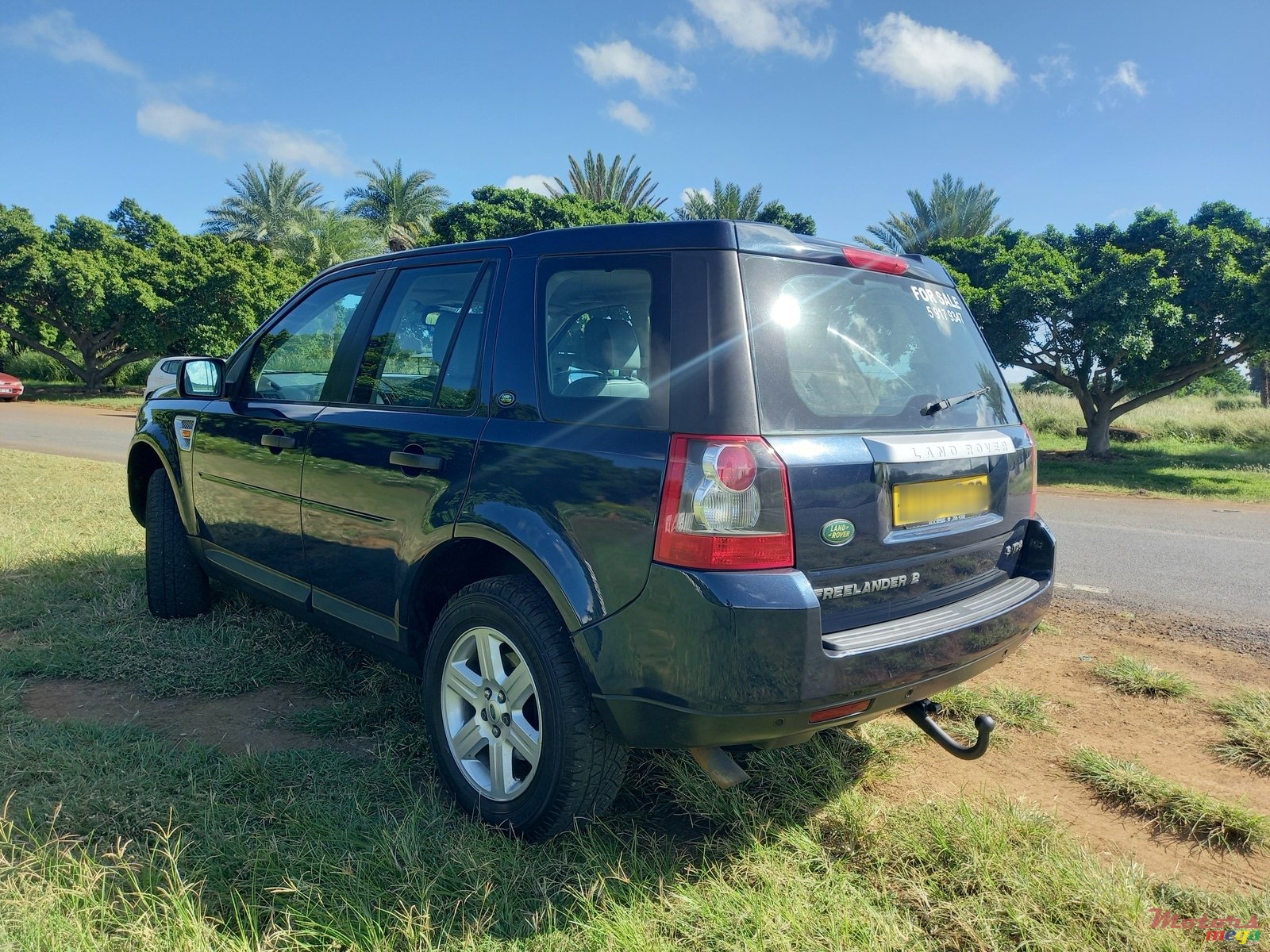 2008' Land Rover Freelander 4x4 photo #2