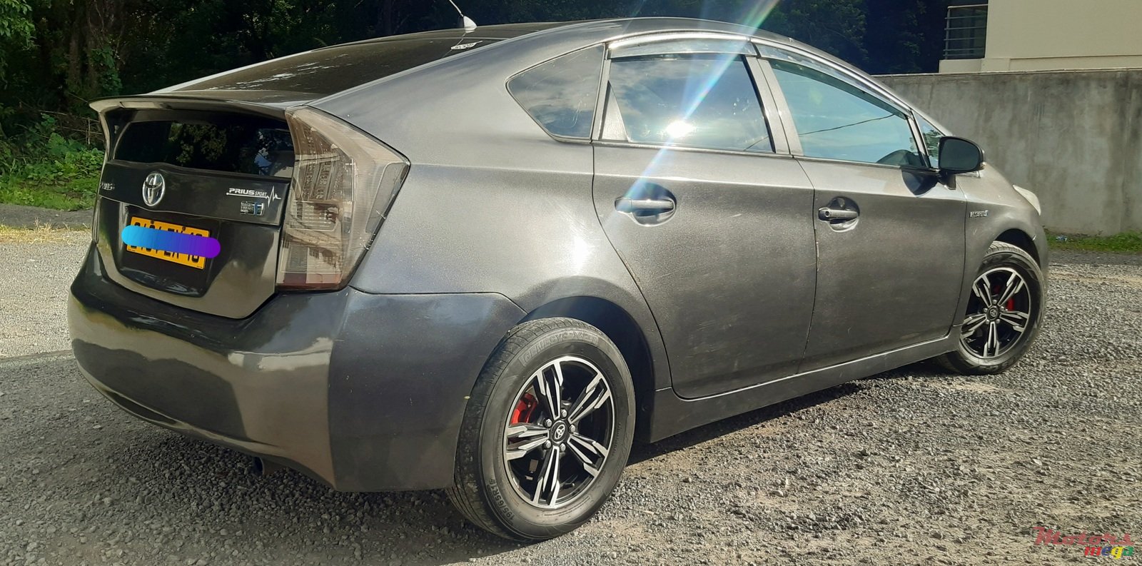 2010' Toyota Prius photo #2