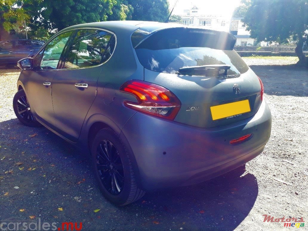 2016' Peugeot 208 Active 1.2 T photo #4