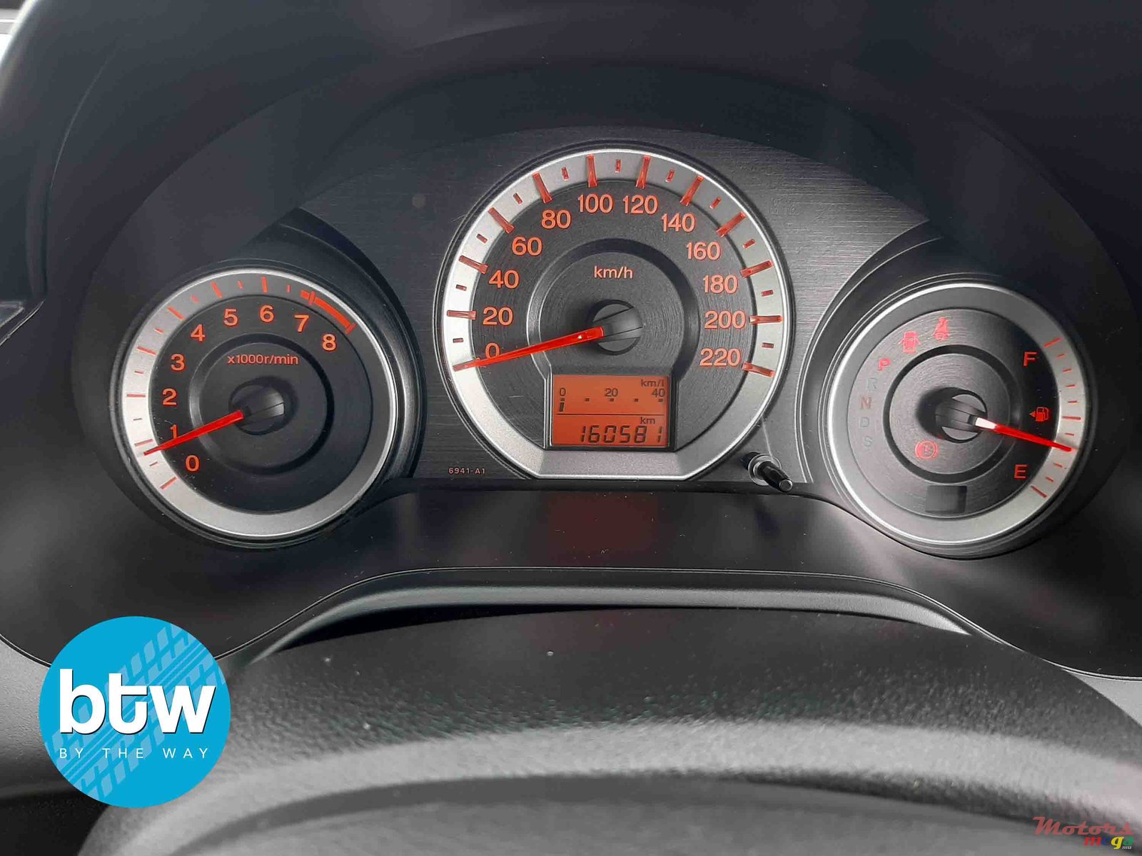 2010' Honda City photo #7