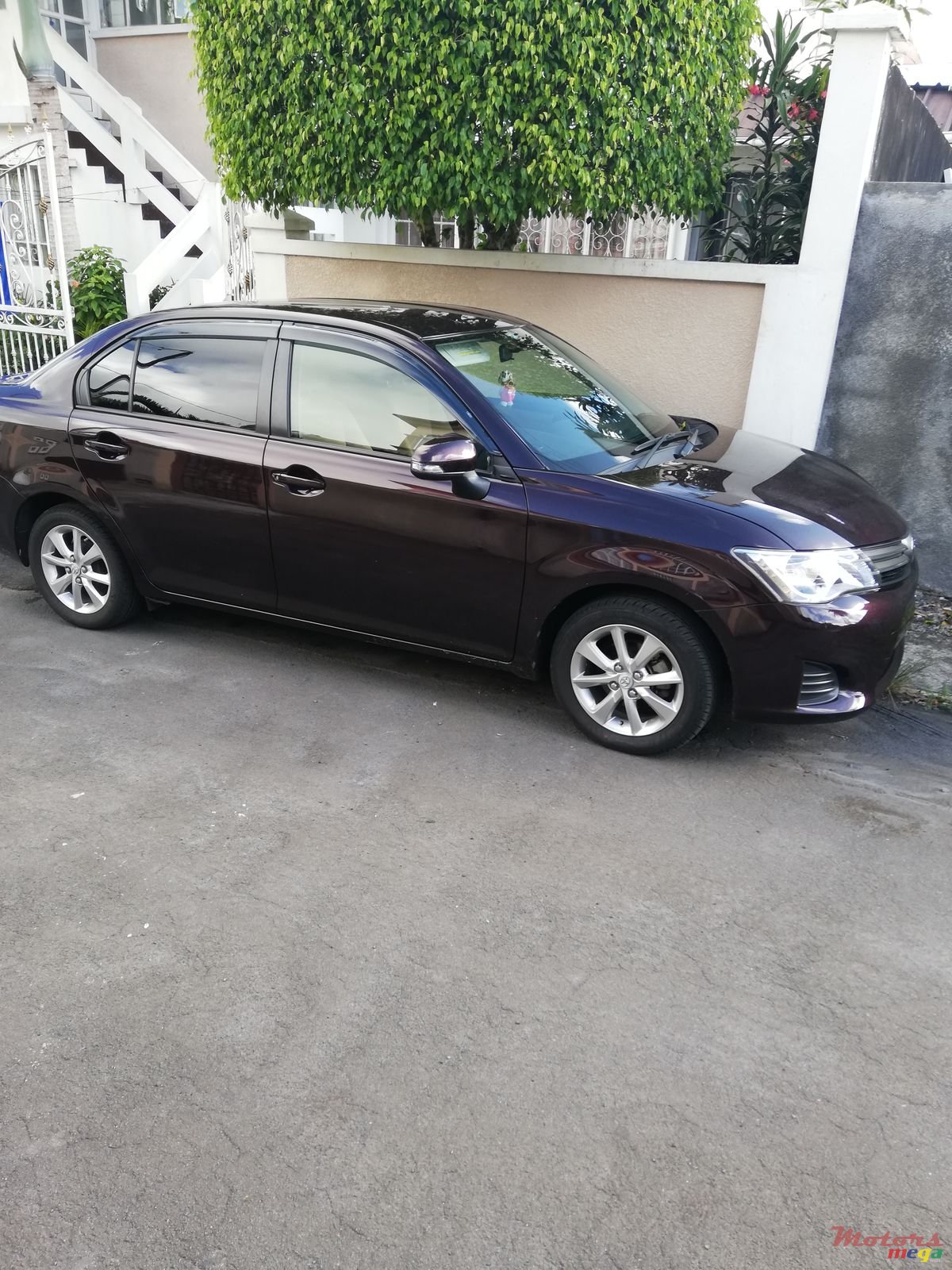 2014' Toyota Axio G photo #1