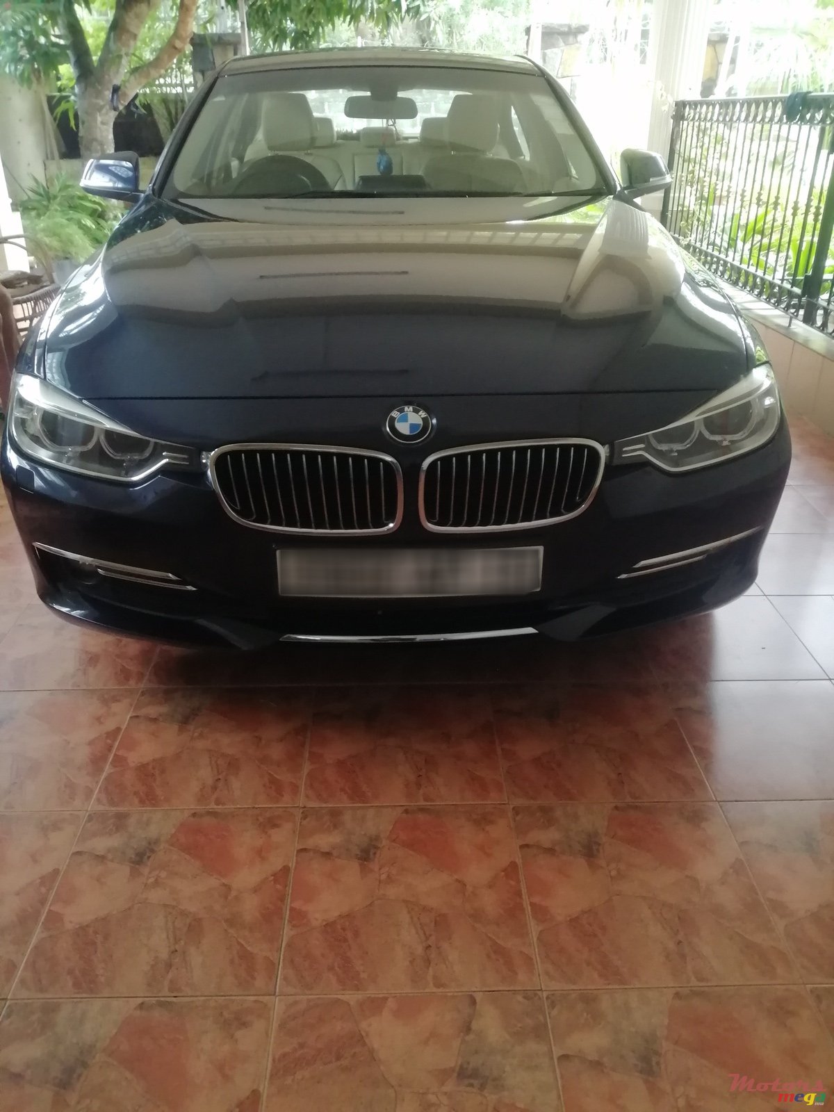 2015' BMW 320 photo #1