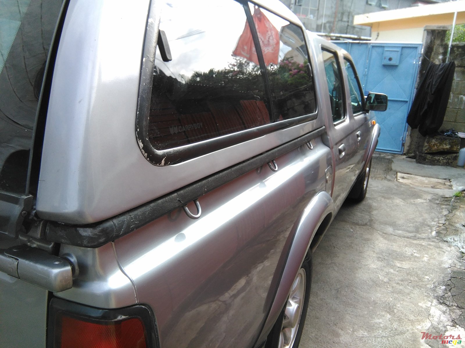 2001' Nissan Hardbody double cab 4*2 photo #7