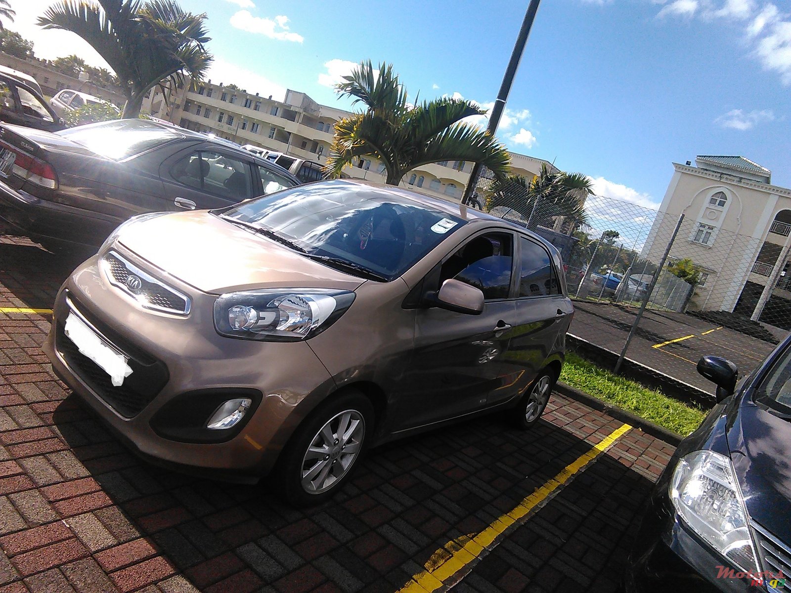 2012' Kia Picanto photo #1