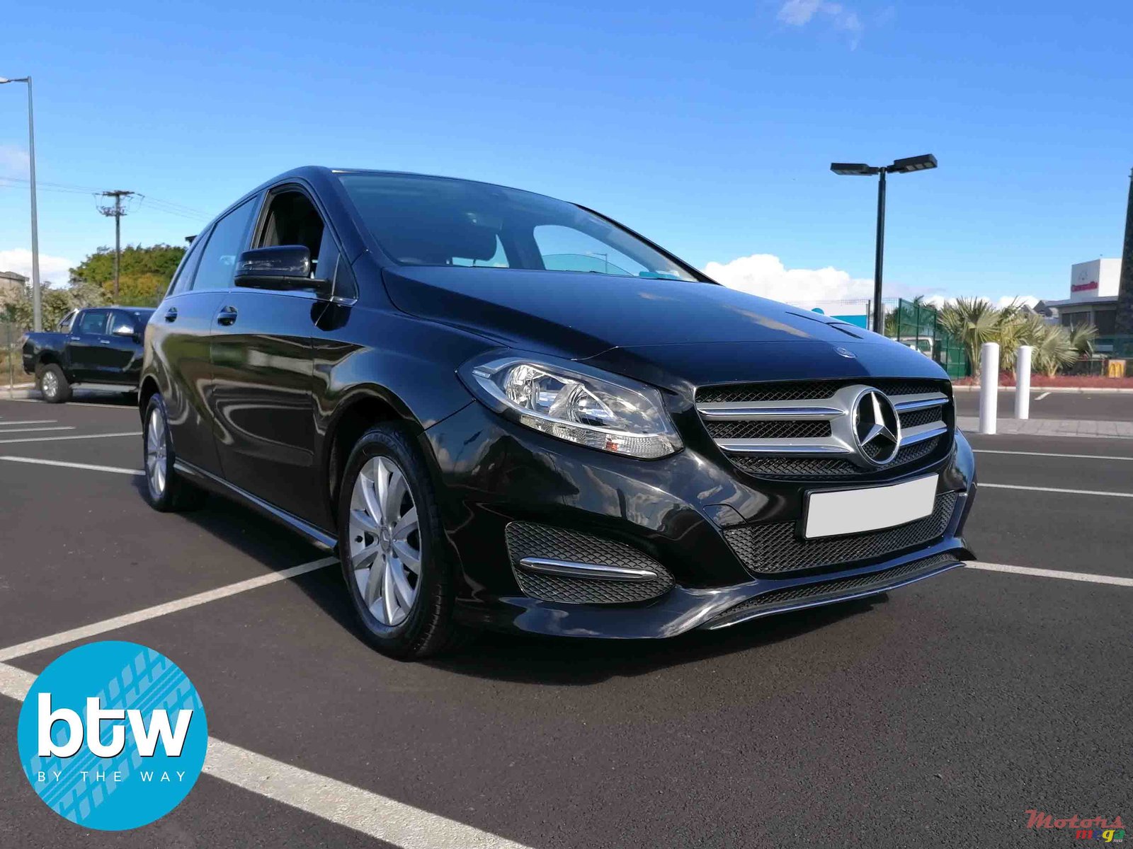 2016' Mercedes-Benz B-Class B180 photo #1