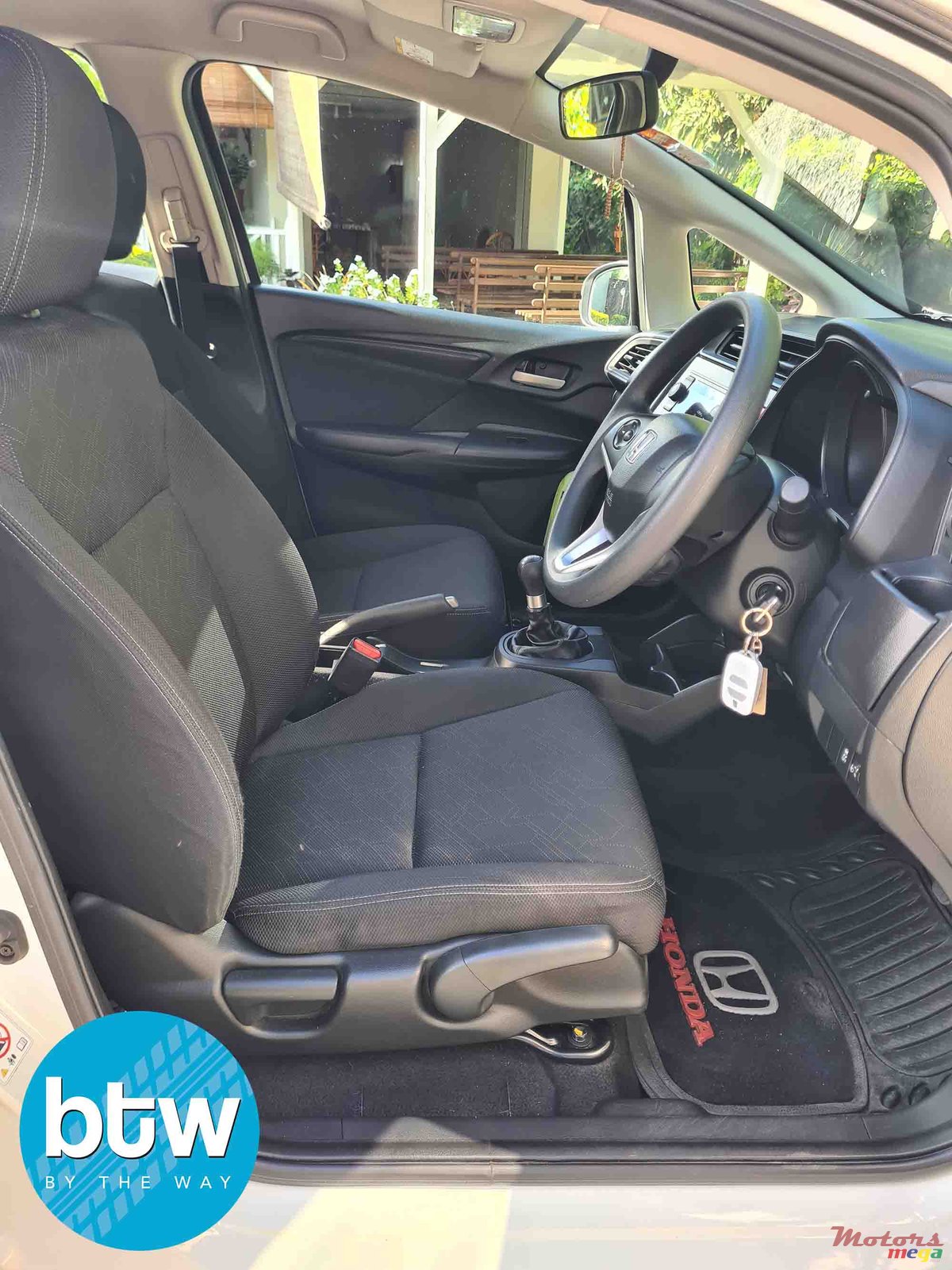 2016' Honda Jazz photo #4