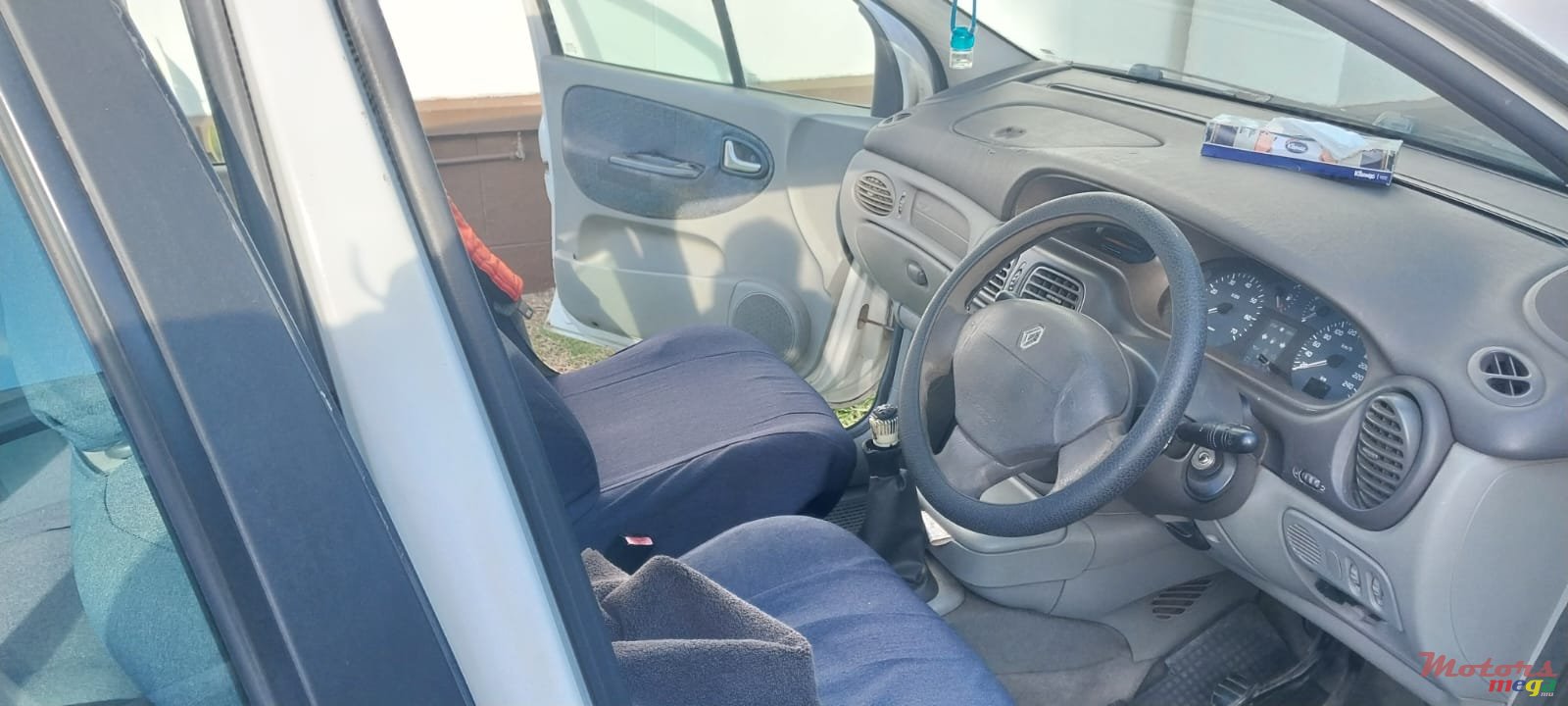 2003' Renault Scenic photo #5