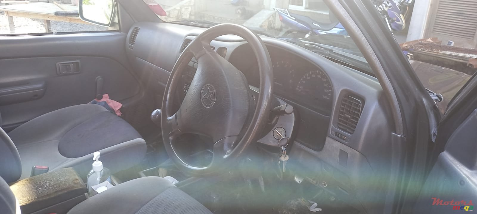 2000' Toyota Hilux photo #4