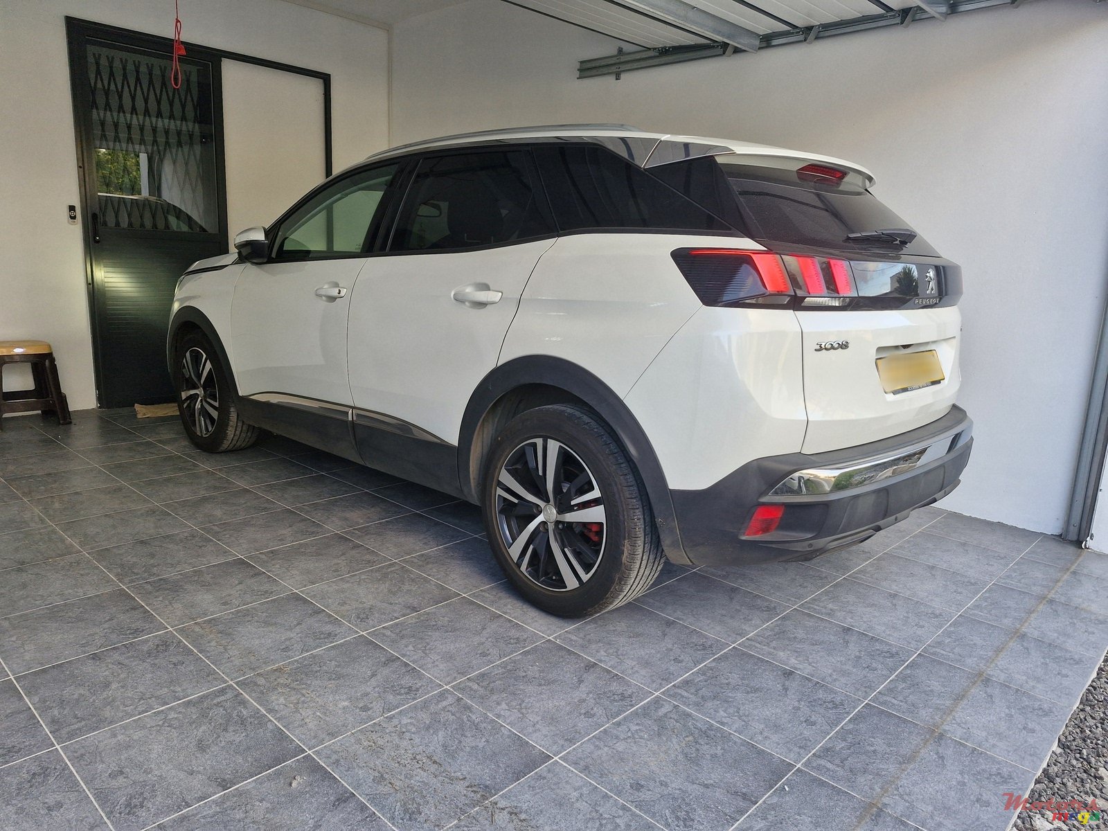 2017' Peugeot 3008 photo #5