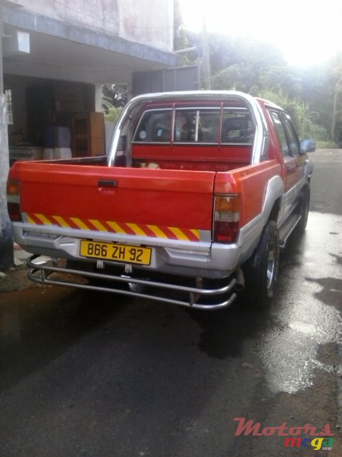 1992' Mitsubishi photo #1