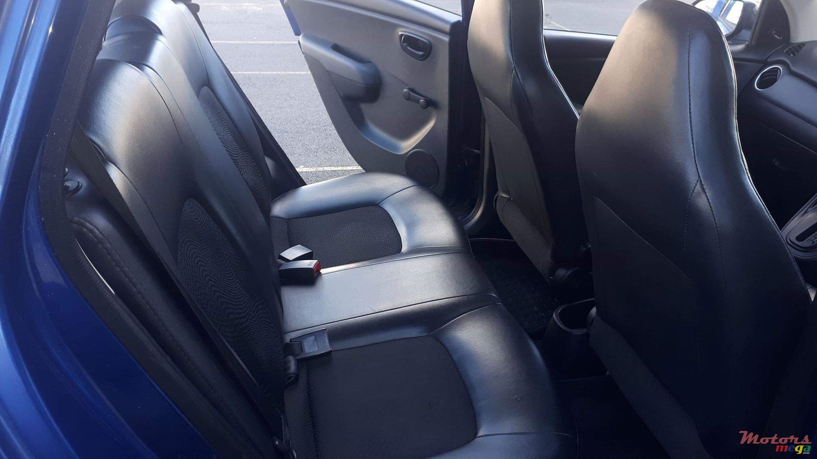 2012' Hyundai i10 photo #6