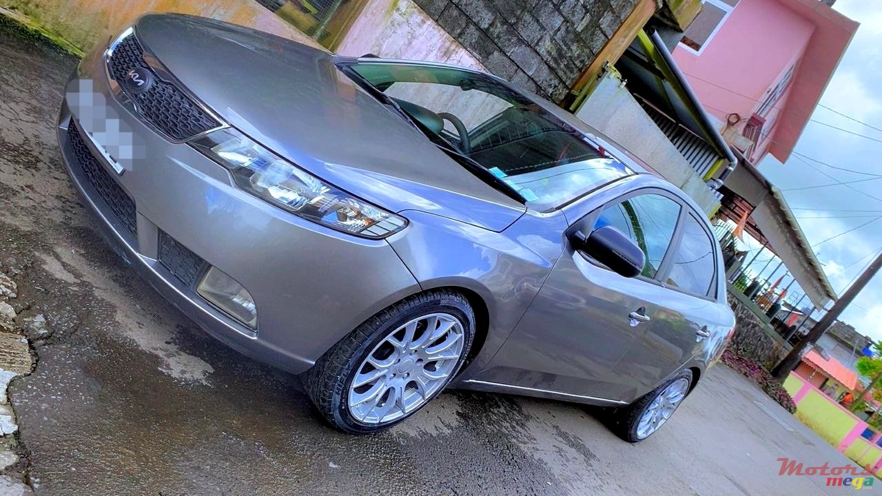 2012' Kia Cerato photo #2