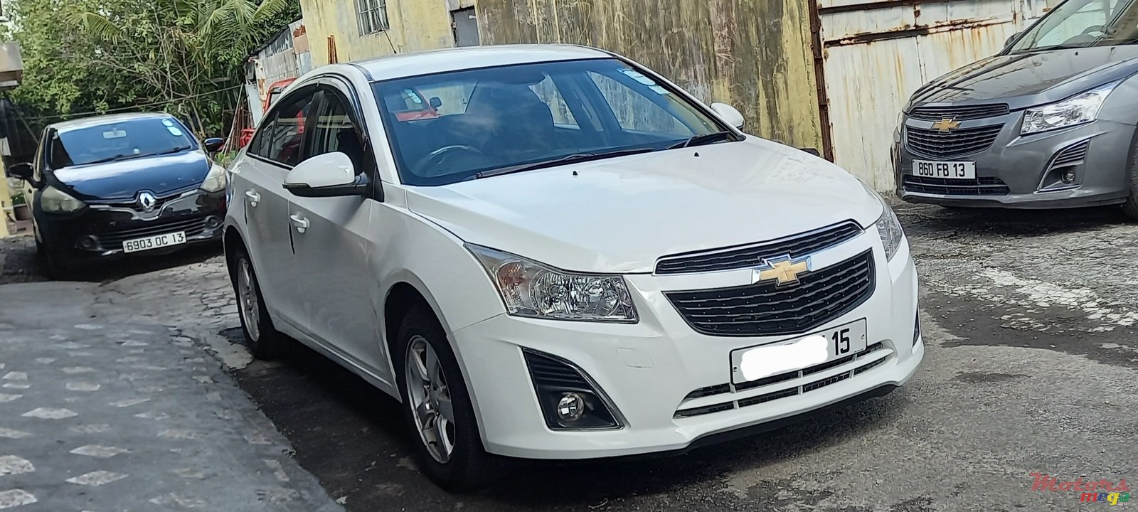 2015' Chevrolet Cruze photo #1