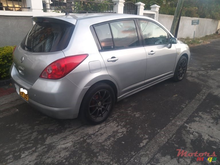 2005' Nissan Tiida photo #6