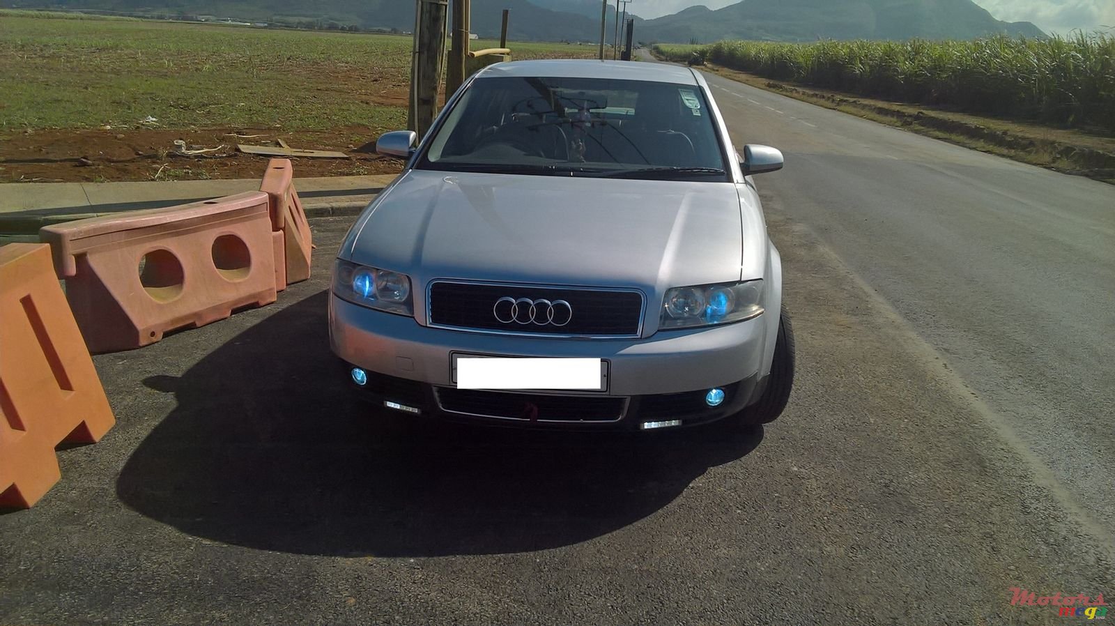 2001' Audi A4 Sedan MODEL B6 photo #1