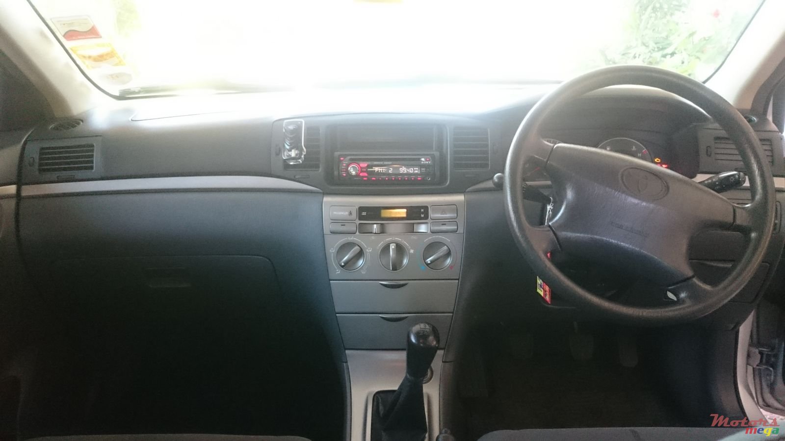 2005' Toyota Corolla NZE Grade X photo #5