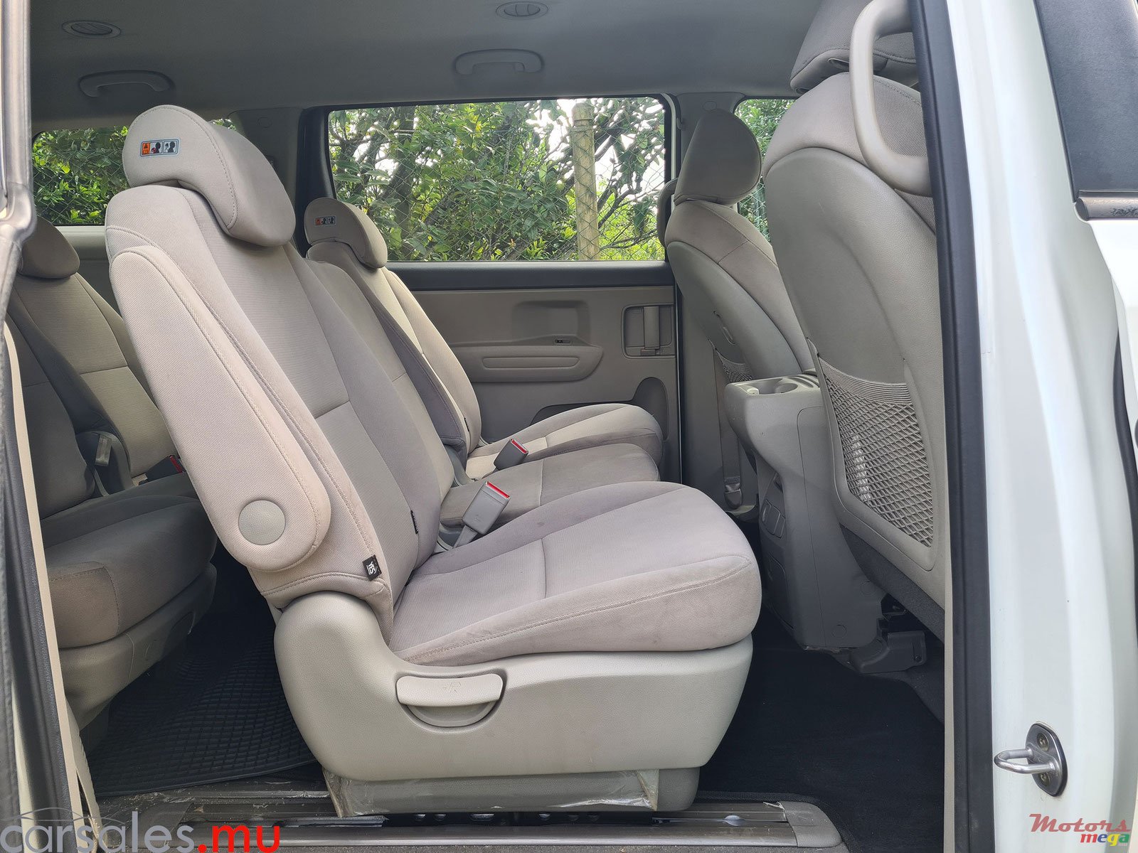 2019' Kia Carnival 11 Seater 2.2 CRDI photo #5