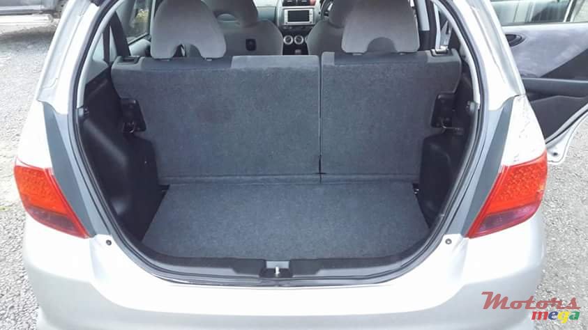 2005' Honda Fit photo #6