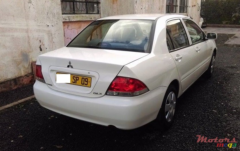 2009' Mitsubishi Lancer photo #2