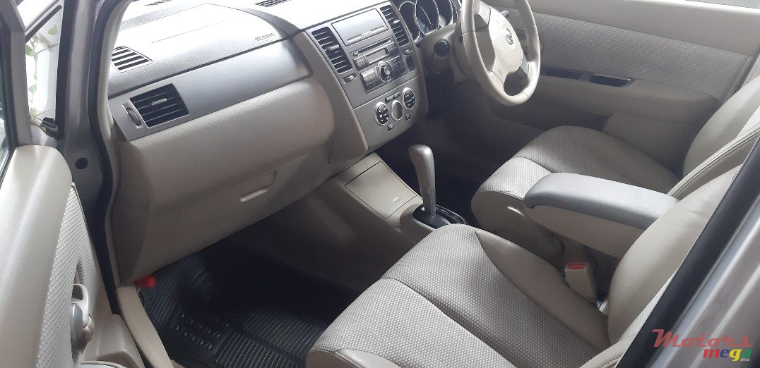 2007' Nissan Tiida photo #6