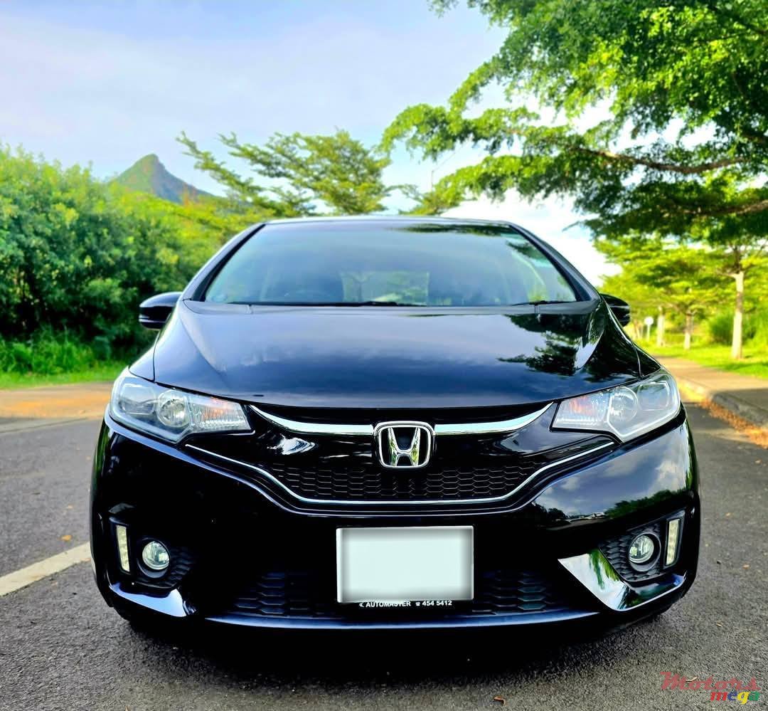 2016' Honda Fit photo #1