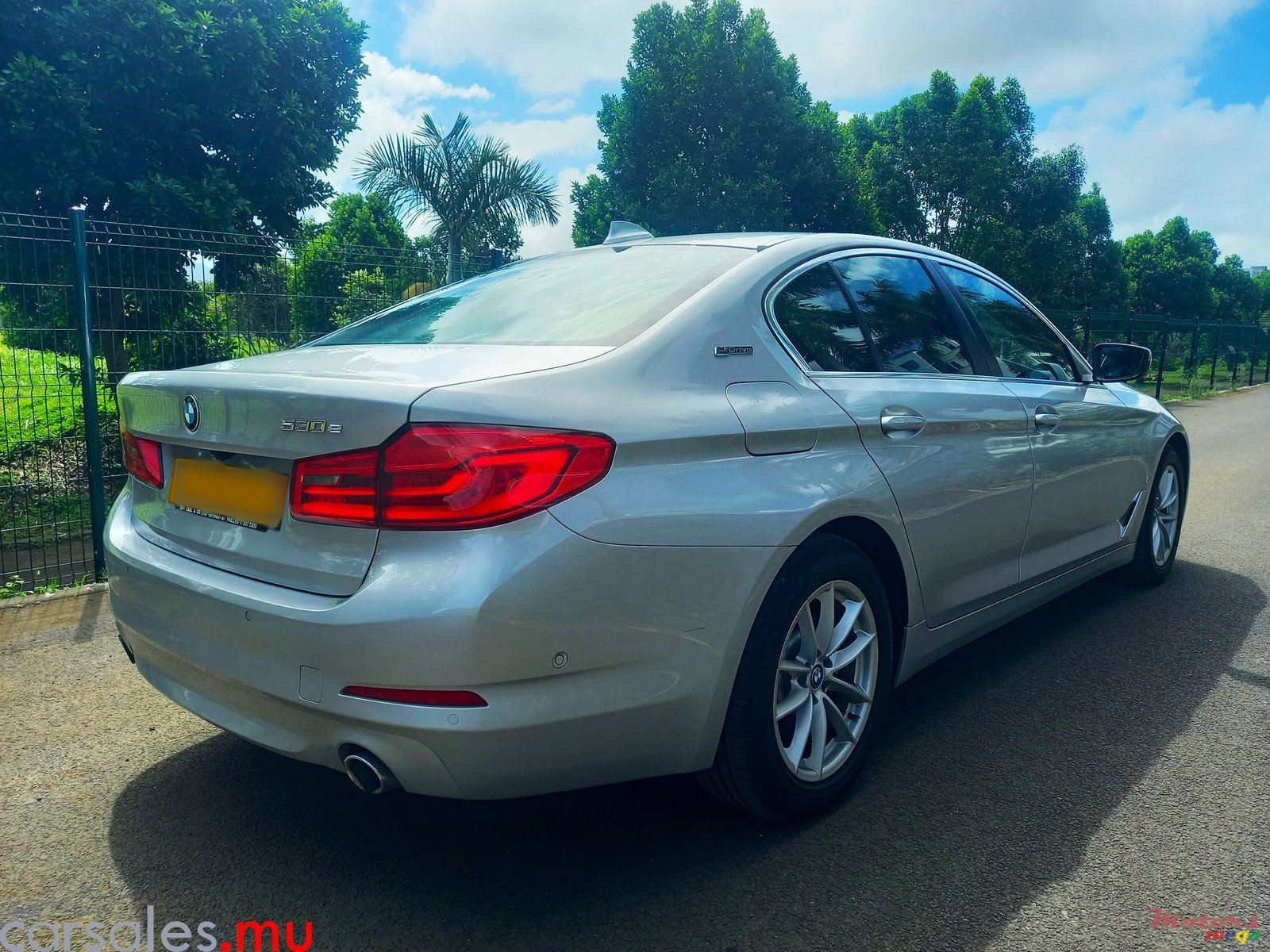2020' BMW 530 e Luxury Line E-Drive 2.0 photo #4