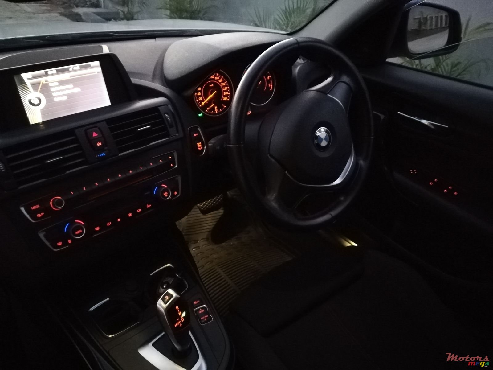 2012' BMW 116 photo #6