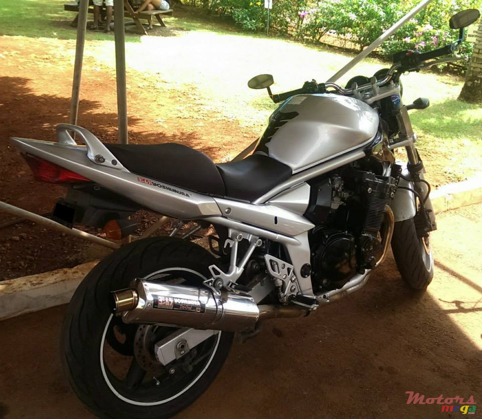 2005' Suzuki photo #1