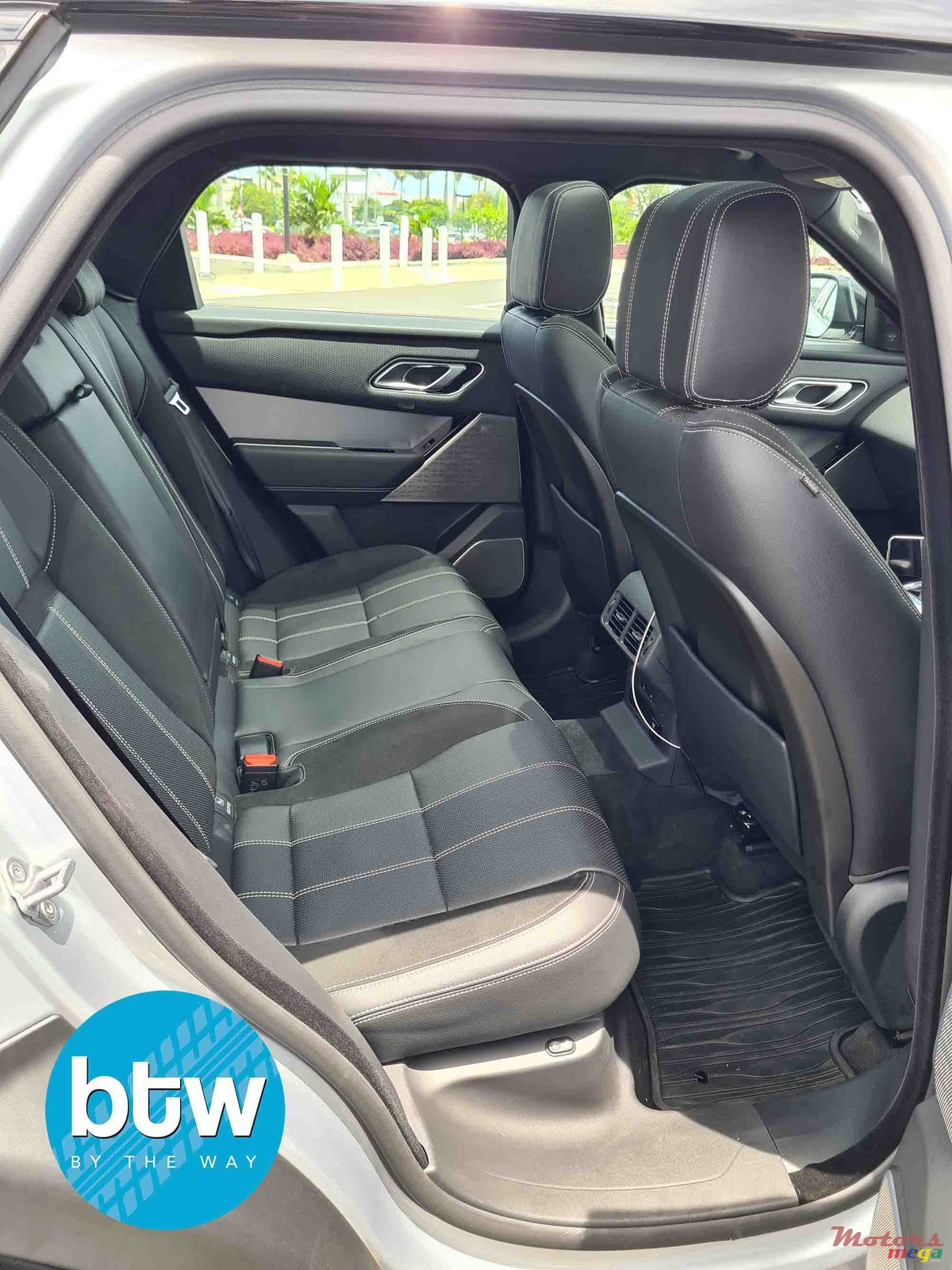 2018' Land Rover Range Rover photo #4