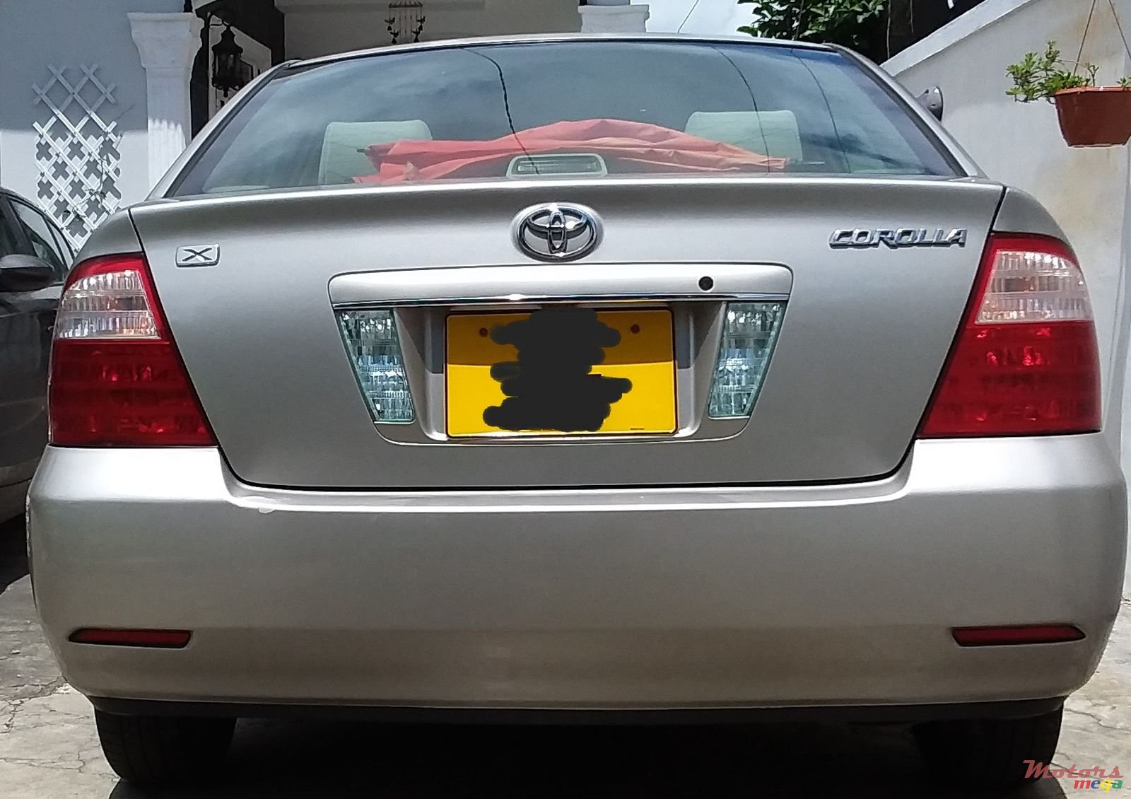 2005' Toyota Corolla photo #2