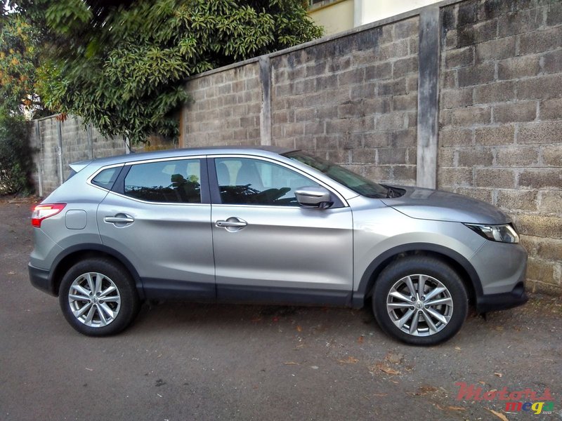 2015' Nissan Qashqai ACENTA 1.2TURBO photo #2