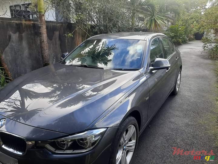 2018' BMW 318 photo #2