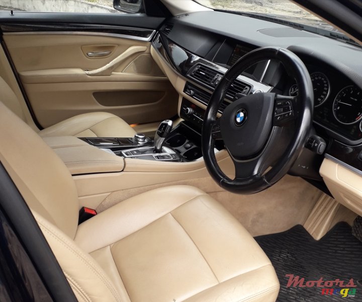 2014' BMW 520 photo #5