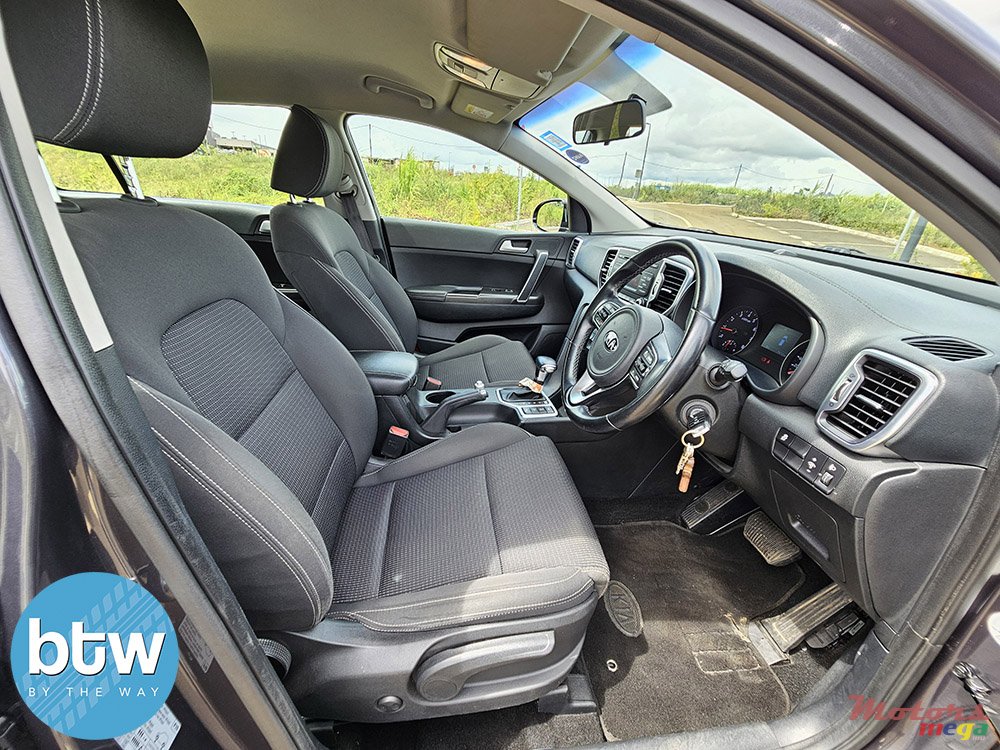 2018' Kia Sportage GT Line photo #5