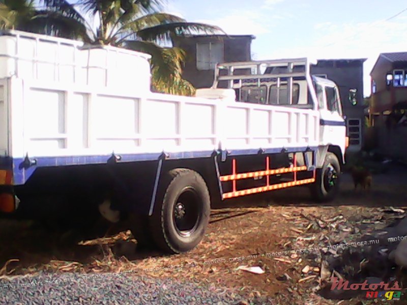 1992' Hino FF photo #1