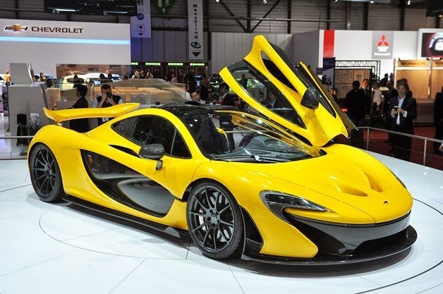McLaren P1 breaks down in front of people that can actually afford it
