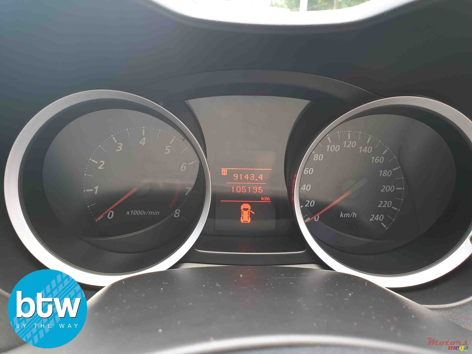 2013' Mitsubishi Lancer EX photo #7