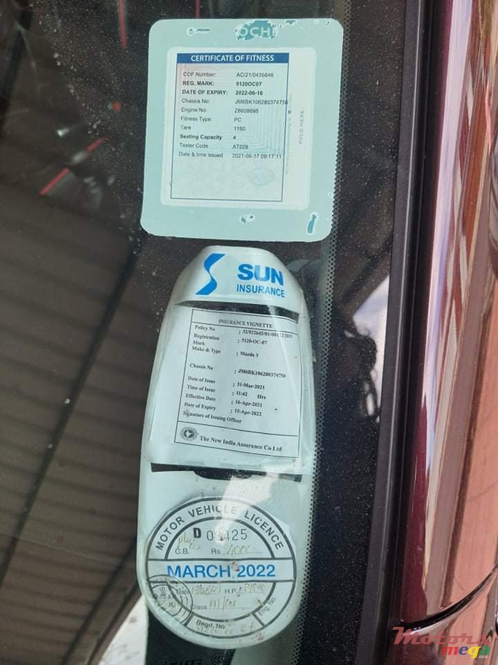 2007' Mazda 3 photo #7