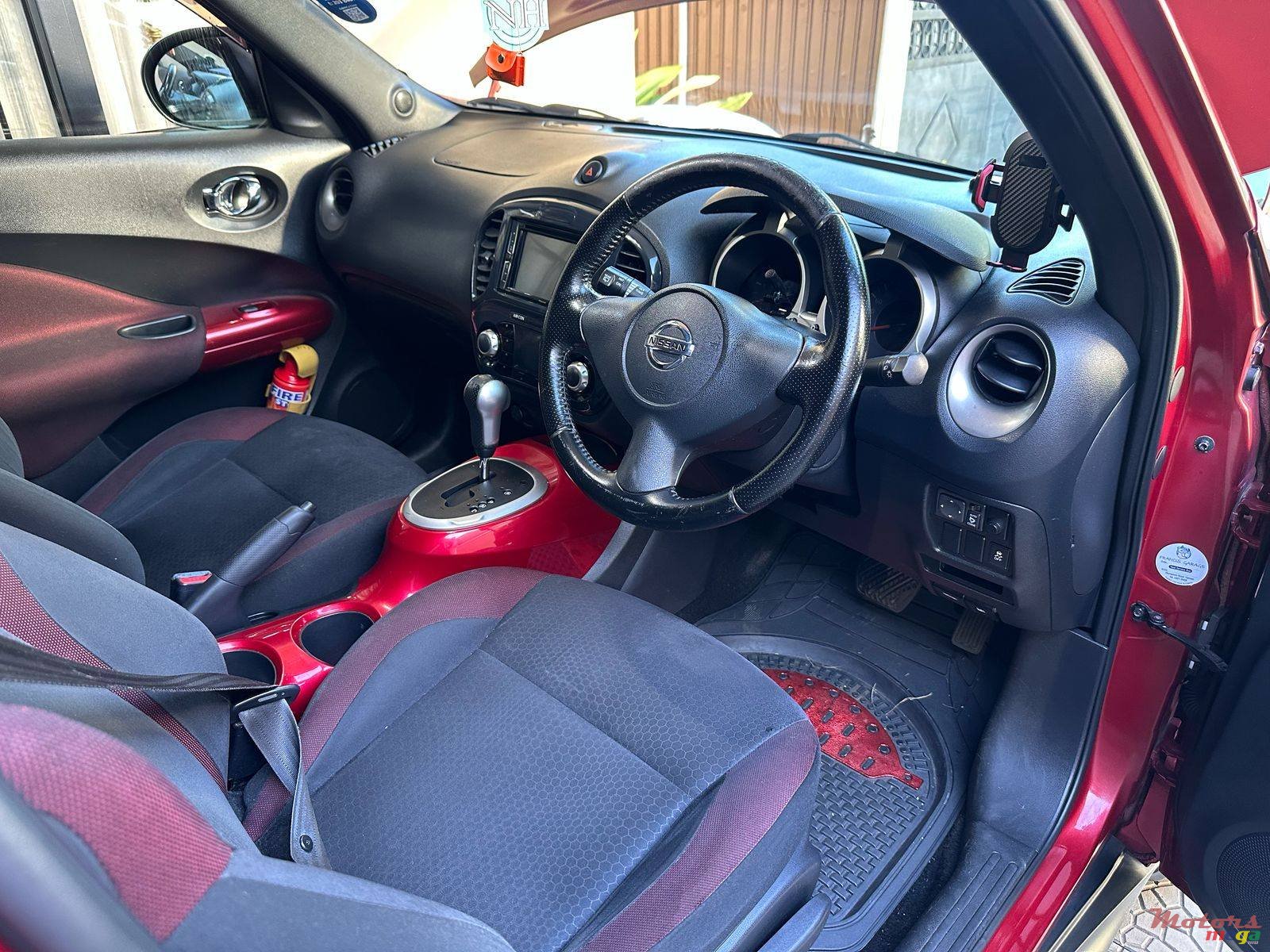 2013' Nissan Juke 1.6 Turbo photo #2