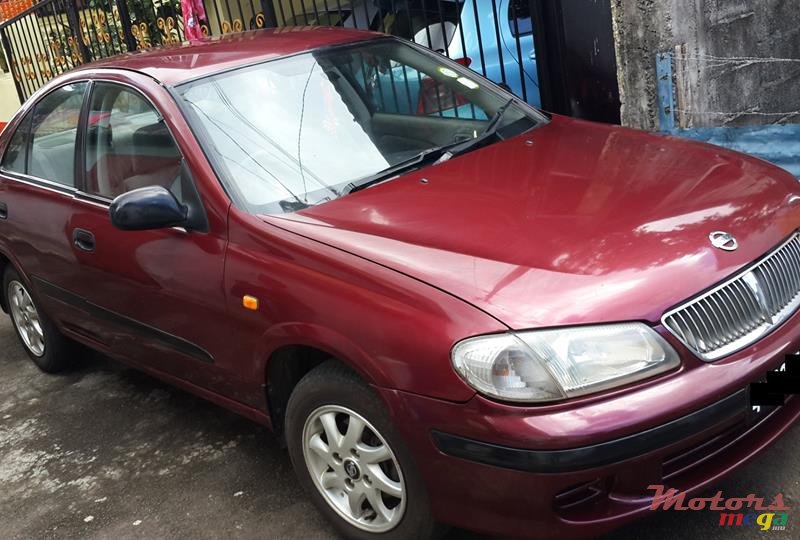 2000' Nissan Sunny photo #1