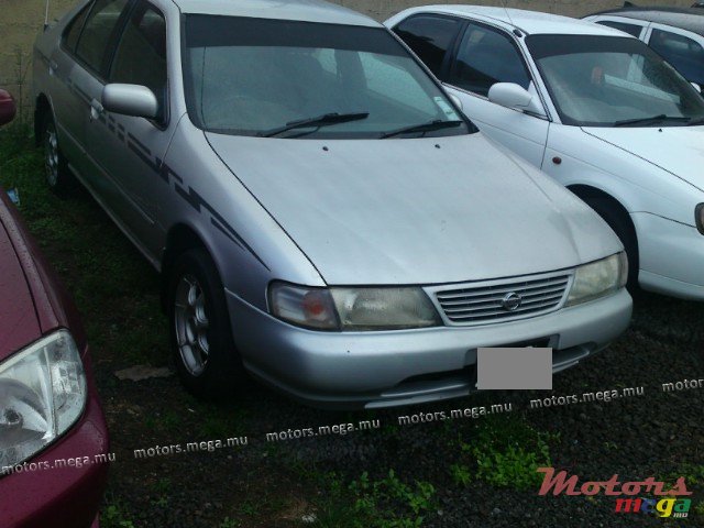 1996' Nissan Sunny photo #1