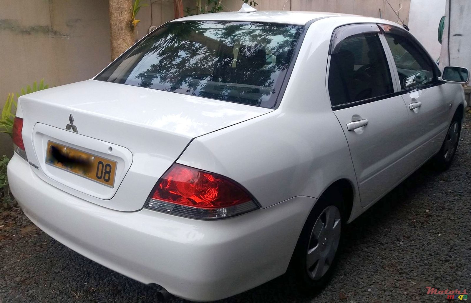 2008' Mitsubishi Lancer GLX photo #3