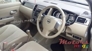 2012' Nissan Tiida photo #3