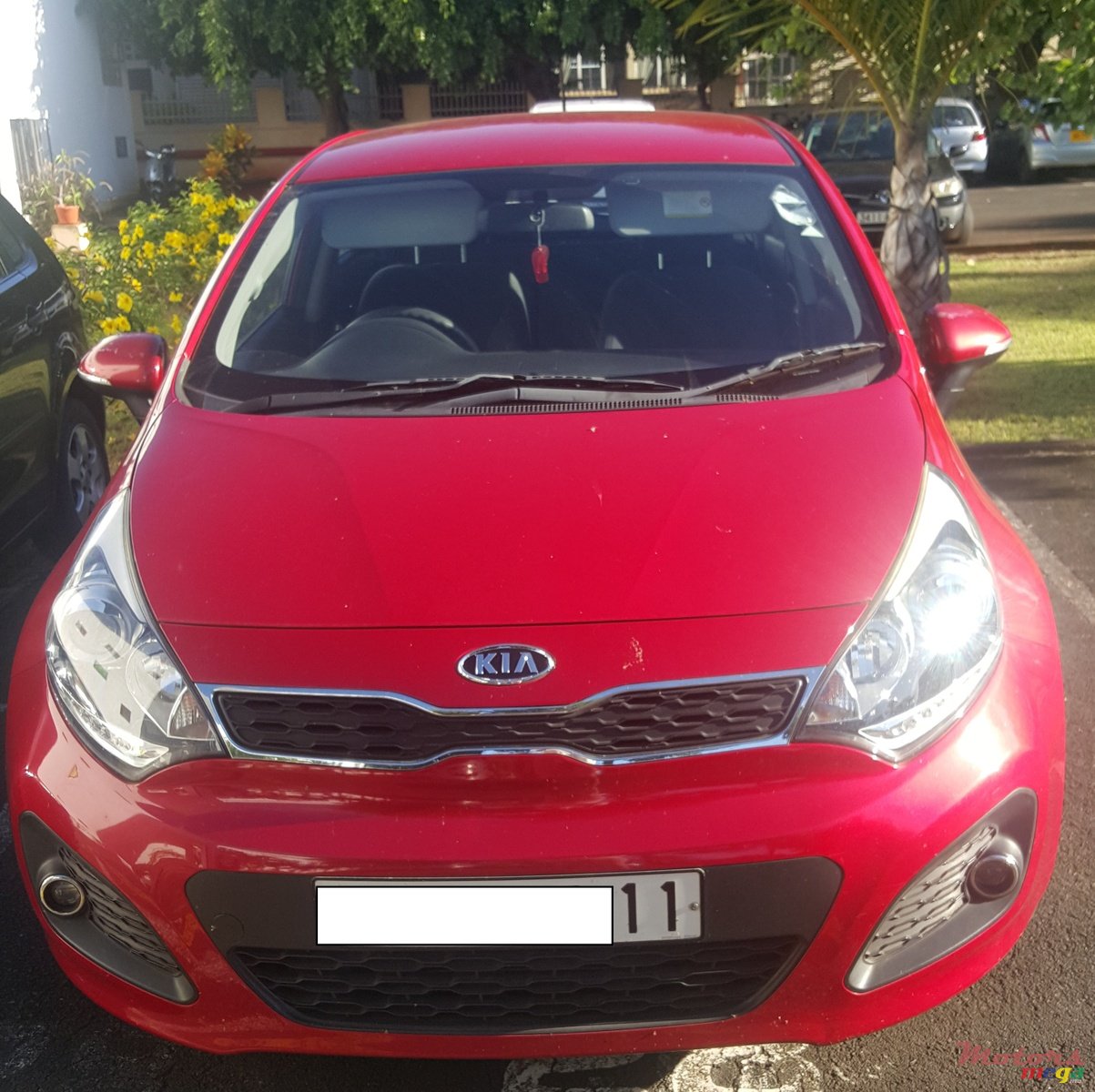 2011' Kia Rio photo #1