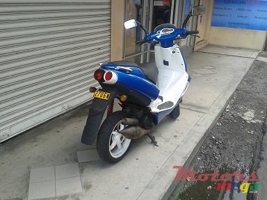 2002' Aprilia photo #2