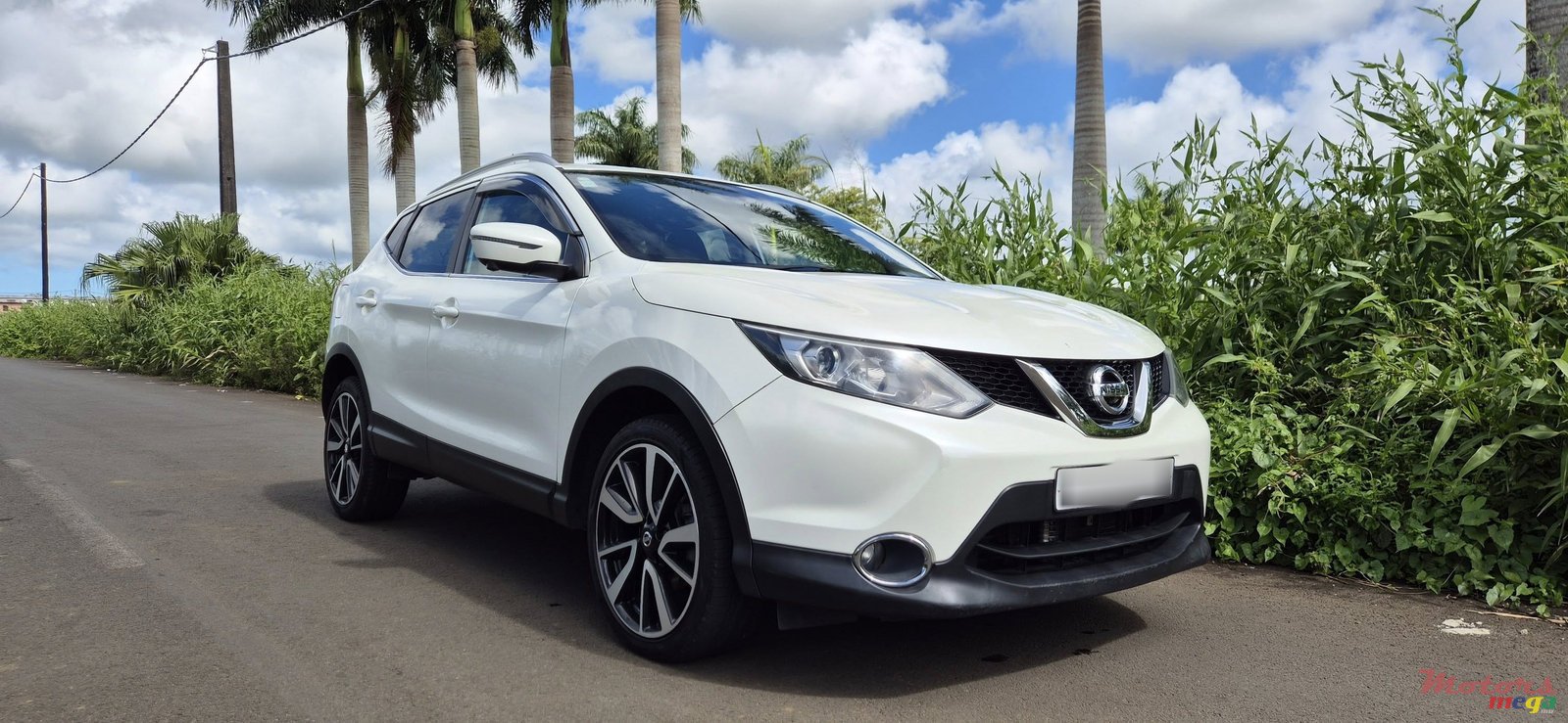 2015' Nissan Qashqai photo #1
