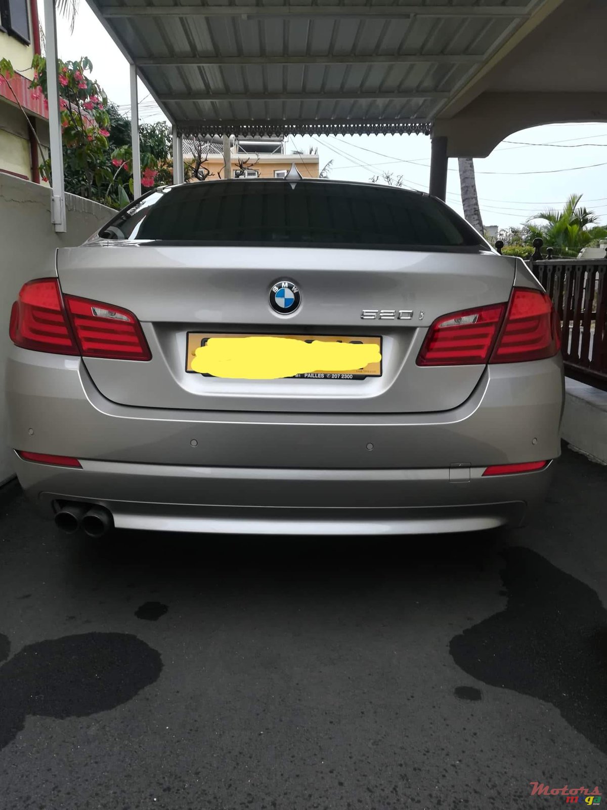 2012' BMW 520 photo #5